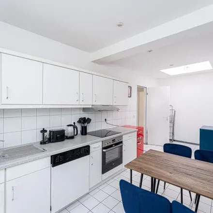Rent this 1 bed apartment on Bonpland in Proskauer Straße 34, 10247 Berlin