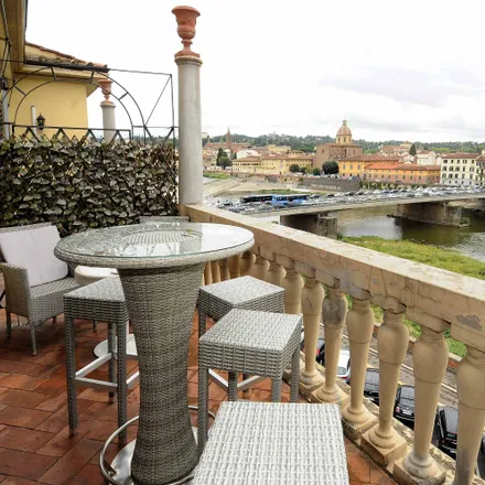 Rent this 2 bed apartment on Lungarno Amerigo Vespucci in 30, 50123 Florence FI