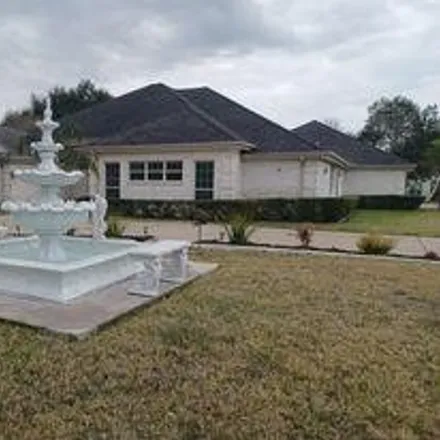Image 2 - 1399 North Polk Street, Beeville, TX 78102, USA - House for sale