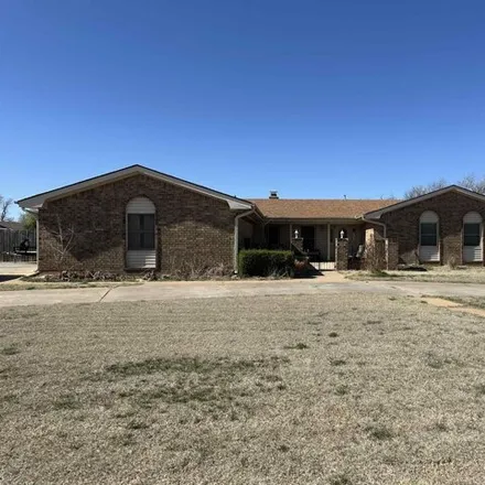 Image 2 - 131 Pen Mar Drive, Woodward, OK 73801, USA - House for sale