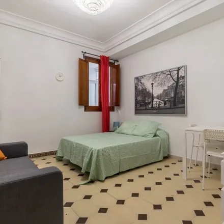 Rent this 4 bed room on Carrer de Lluís Oliag in 60, 62