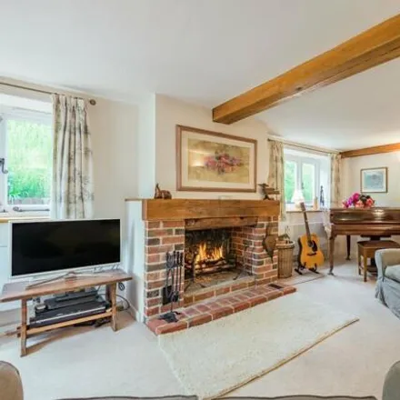 Image 2 - Drayton Cottage, West Meon Road, East Meon, GU32 1PW, United Kingdom - House for sale