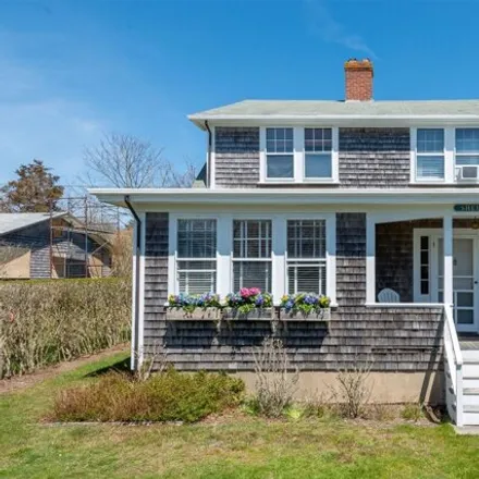 Buy this 4 bed house on 35 King Street in Siasconset, Nantucket