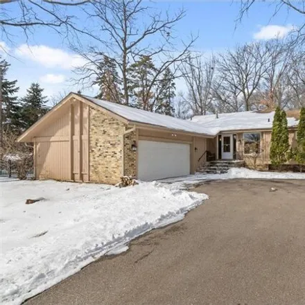 Image 2 - 5398 Schaefer Road, Edina, MN 55436, USA - House for sale