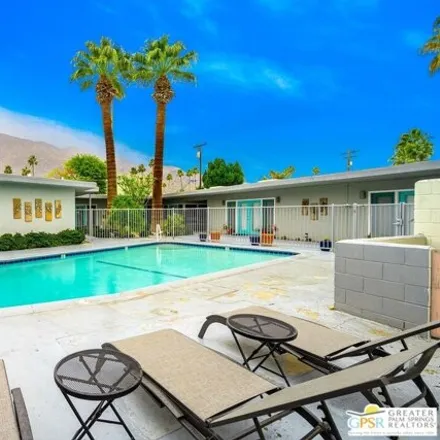 Image 3 - 625 South Thornhill Road, Palm Springs, CA 92264, USA - House for sale