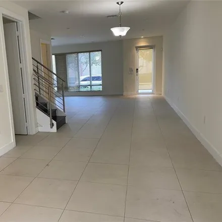 Image 3 - 6416 Northwest 105th Place, Doral, FL 33178, USA - House for rent