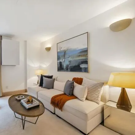 Image 4 - Earls Court Square, Londres, London, Sw5 - Apartment for sale