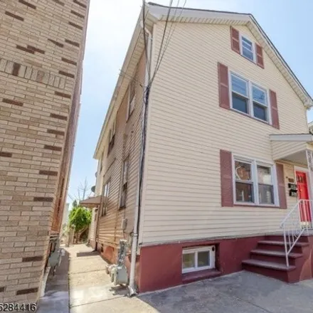 Buy this 6 bed house on 366 John Street in Union Square, Elizabeth
