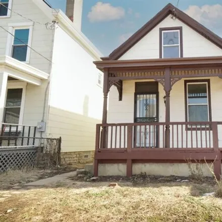 Buy this 3 bed house on 4715 Wilmer Court in Cincinnati, OH 45226