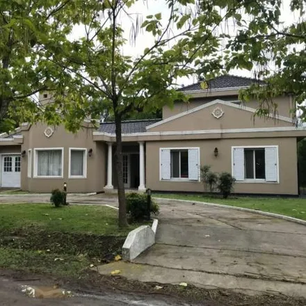 Buy this 4 bed house on Patagonia in Calle 11, Partido de La Plata