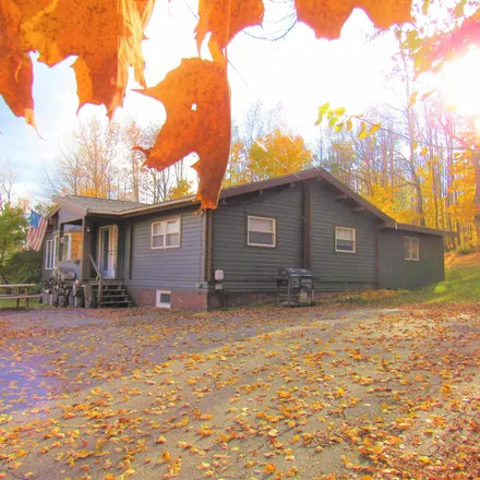 Buy this 3 bed house on 5729 Lake Road in Newport Town, VT 05857