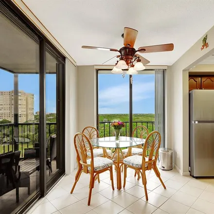 Image 7 - 5059 North Highway A1a Unit 701 - Townhouse for sale