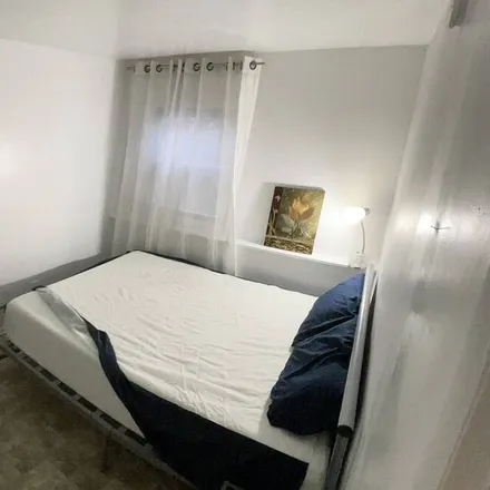 Rent this studio apartment on Jersey City