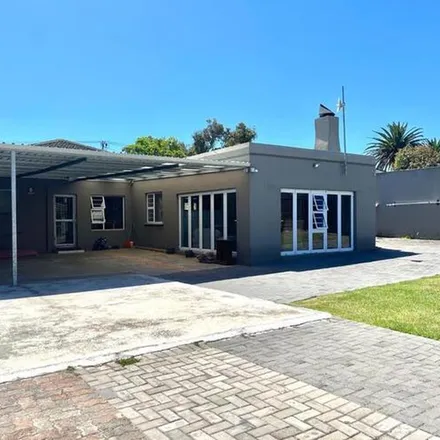 Image 2 - Pickering Street, Newton Park, Gqeberha, 7162, South Africa - Apartment for rent