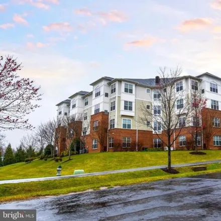 Image 2 - 14301 Kings Crossing Boulevard, Germantown, MD 20874, USA - Condo for sale