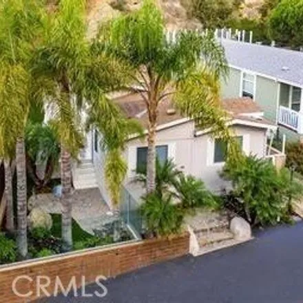 Buy this studio apartment on 30812 Pacific Coast Highway in Laguna Beach, CA 92651