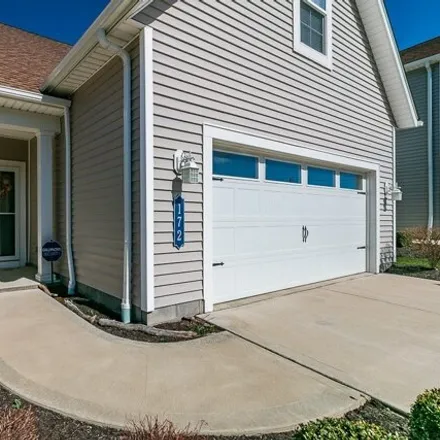 Buy this 3 bed condo on 140 Larimar in Willowick, OH 44095