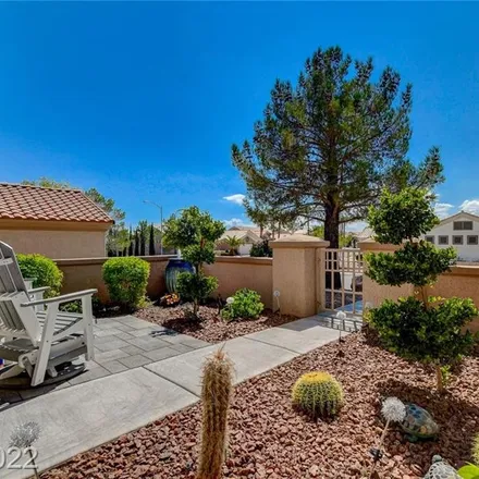 Image 4 - 10916 Bourbon Run Avenue, Las Vegas, NV 89134, USA - Townhouse for sale