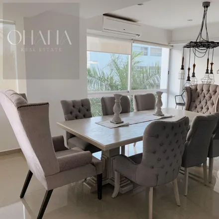 Rent this studio apartment on Avenida Nizuc in Smz 16, 77505 Cancún