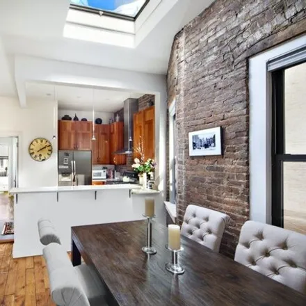 Image 1 - 419 East 84th Street, New York, NY 10028, USA - Townhouse for sale