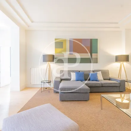 Rent this 3 bed apartment on Calle de Sagasta in 14, 28004 Madrid