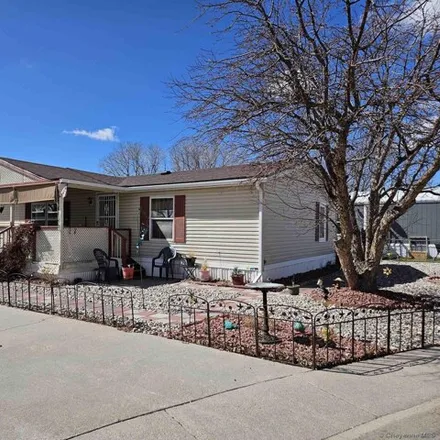 Image 2 - 3751 Holmes Street, Cheyenne, WY 82001, USA - Apartment for sale