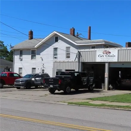 Image 3 - Car Clinic, State Street, Meadville, PA 16335, USA - House for sale