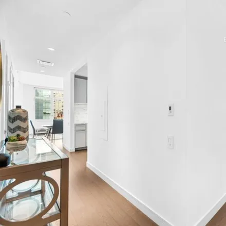 Image 8 - The Halcyon, 305 East 51st Street, New York, NY 10022, USA - Condo for sale
