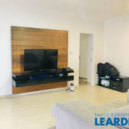 Buy this 3 bed apartment on Edifício São João in Rua Teixeira da Silva 251, Paraíso