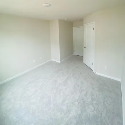 Rent this 1 bed room on 1476 Brentwood Way in Westwood, Simpsonville