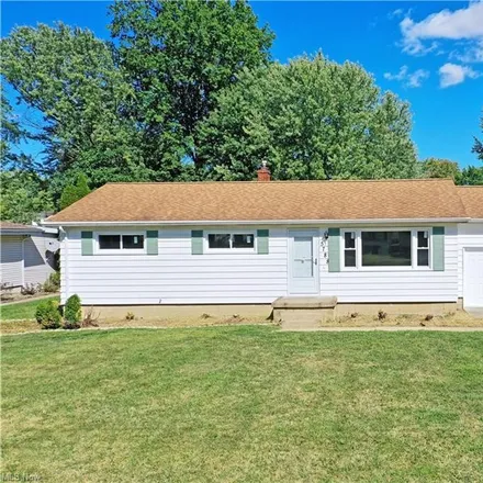Buy this 3 bed house on 5788 Sarah Avenue Northwest in Champion, Trumbull County