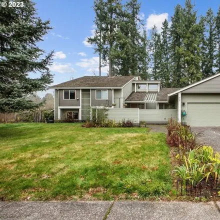 Buy this 6 bed house on 948 Northwest 170th Drive in Beaverton, OR 97006