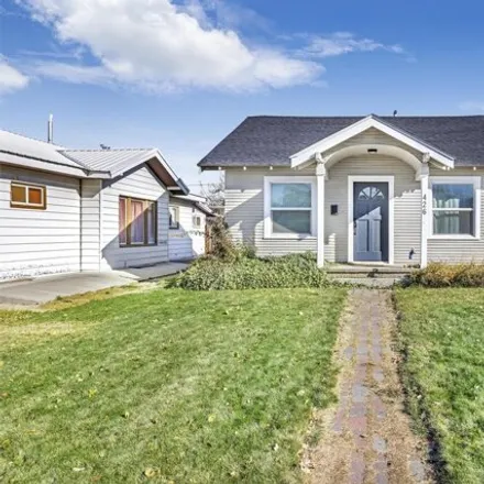 Buy this 3 bed house on 799 Linden Street in Buhl, Twin Falls County