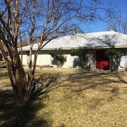 Rent this 3 bed house on 3115 Kinkaid Drive in Oldham, Dallas