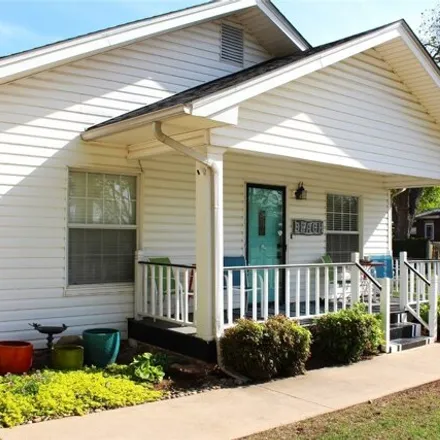 Buy this 2 bed house on 518 West Paul Avenue in Pauls Valley, OK 73075