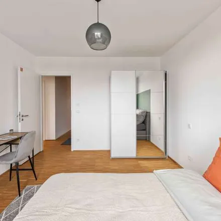 Image 3 - Tübinger Straße 5, 80686 Munich, Germany - Apartment for rent