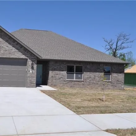 Rent this 4 bed house on 9009 David Drive in Siloam Springs, AR 72761