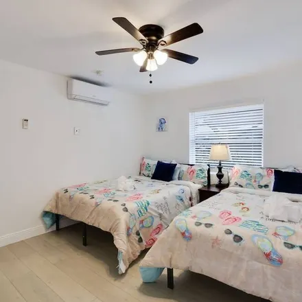 Rent this 1 bed condo on Fort Myers Beach in FL, 33931