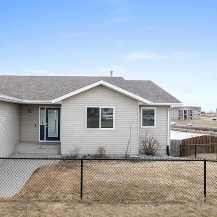 Image 2 - 2033 Lakeside St Nw, Minot, North Dakota, 58703 - House for sale