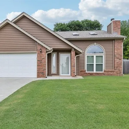 Buy this 4 bed house on 198 West 114th Street in Jenks, OK 74037