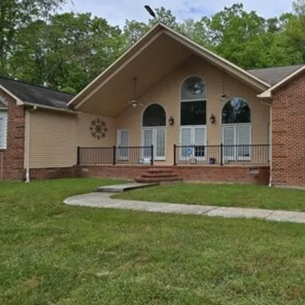 Buy this 5 bed house on Twin Hill Lane in Jacksboro, Campbell County