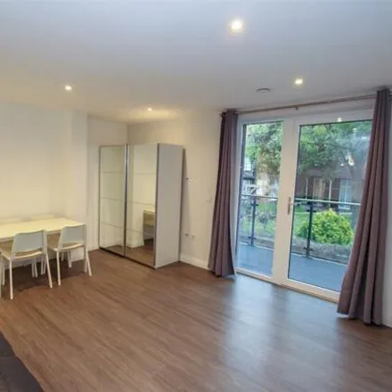 Image 3 - Panorama Apartments, Harefield Road, London, UB8 1GW, United Kingdom - Room for rent