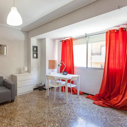 Image 4 - Carrer de l’Orient, 46005 Valencia, Spain - Room for rent