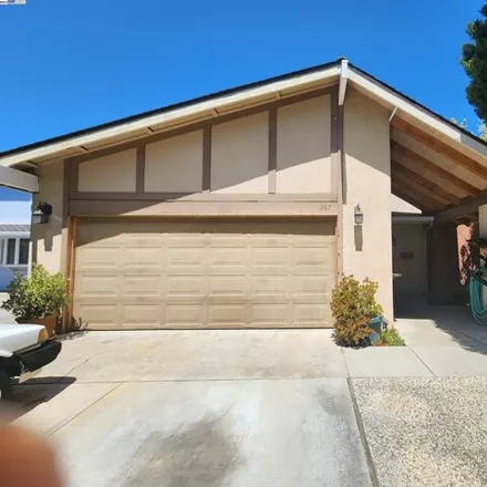 Buy this 6 bed house on 267 Los Palmos Way in San Jose, CA 95119