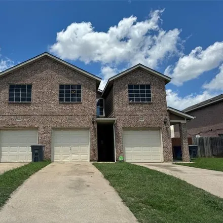 Rent this 3 bed house on 4060 Preferred Place in Dallas, TX 75237