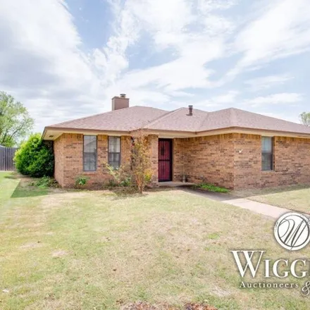Buy this 3 bed house on 4478 Oakcrest Avenue in Enid, OK 73703
