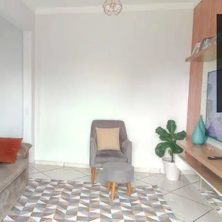 Buy this 3 bed house on Rua Videira in Universitário, Cascavel - PR
