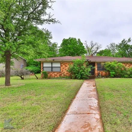 Buy this 3 bed house on 4039 Benbrook Street in Abilene, TX 79605