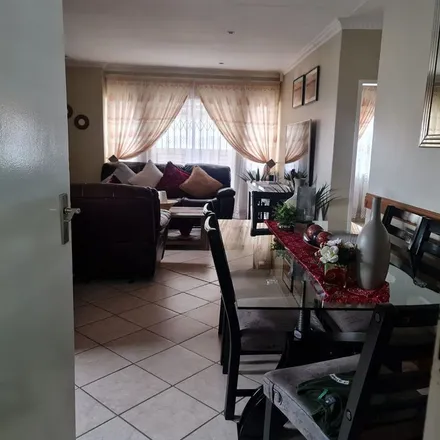 Rent this 3 bed townhouse on Paul Sauer Road in Emalahleni Ward 34, eMalahleni