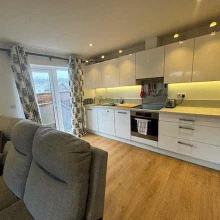 Image 2 - Hillbury Road, Tandridge, CR3 0ER, United Kingdom - Apartment for rent